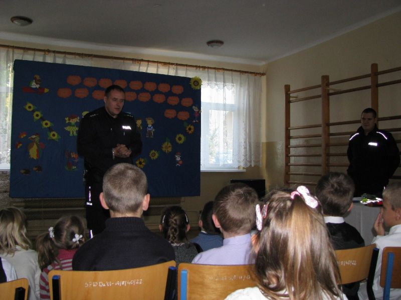 SPOTKANIA Z POLICJANTAMI