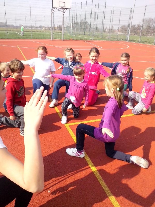 Sportowe wyczyny przedszkolaków-zerówka