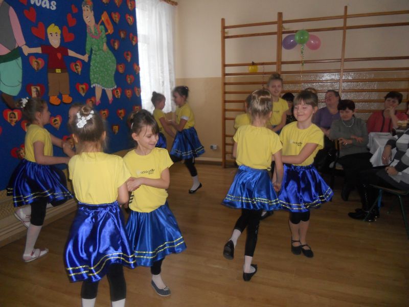 Dla naszych kochanych Babć i Dziadków