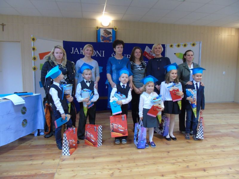 Ślubowanie klasy I Szkoły Podstawowej w Grabkowie